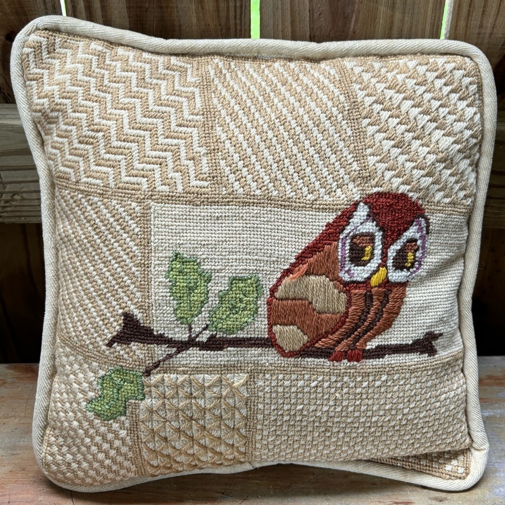Vintage Bargello Brown Owl Needlepoint Accent Pillow Size 12” x 12”